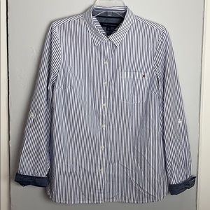 Women Tommy Hilfiger button up shirt/ Size: M